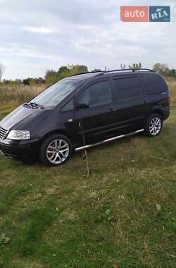 Минивэн Volkswagen Sharan 2003 в Дубно