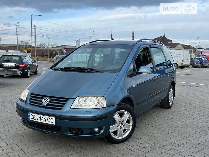 Минивэн Volkswagen Sharan 2001 в Черновцах