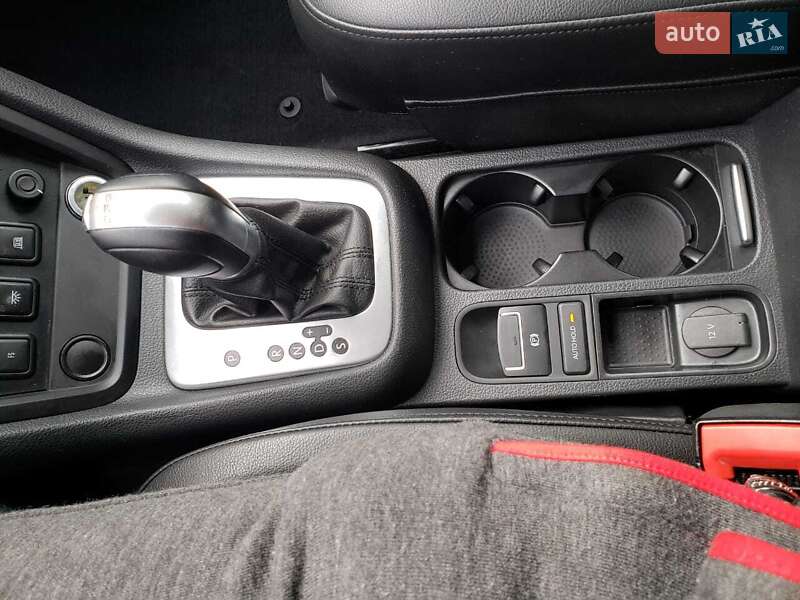 Мінівен Volkswagen Sharan 2016 в Дніпрі