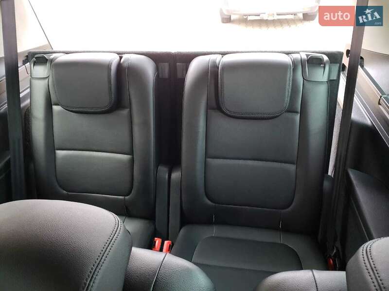 Мінівен Volkswagen Sharan 2016 в Дніпрі