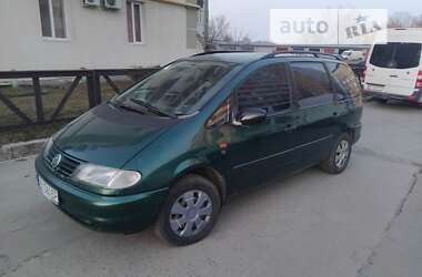 Минивэн Volkswagen Sharan 1996 в Харькове