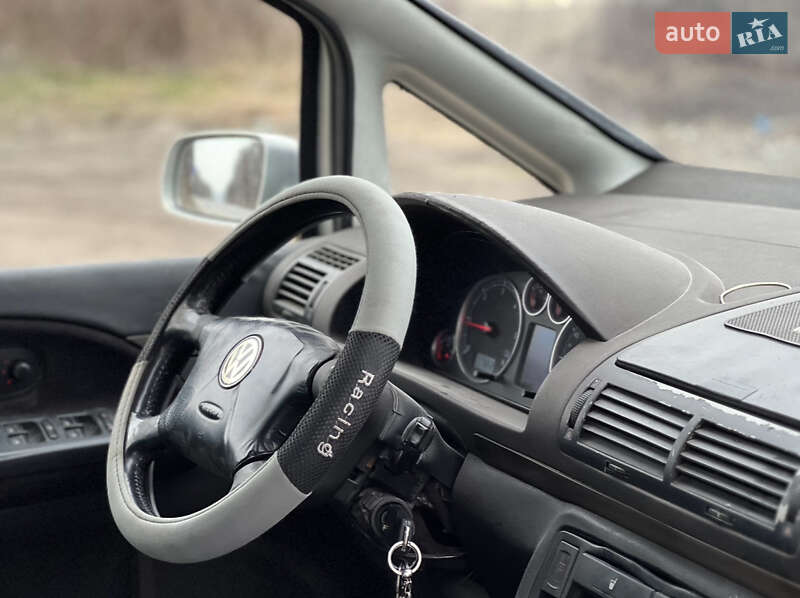 Минивэн Volkswagen Sharan 2000 в Тернополе