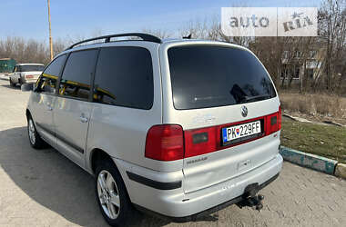 Минивэн Volkswagen Sharan 2001 в Краматорске