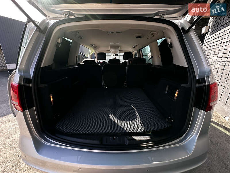 Мінівен Volkswagen Sharan 2013 в Вознесенську