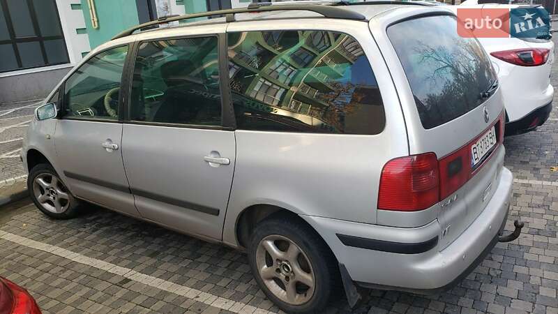 Минивэн Volkswagen Sharan 2001 в Ирпене