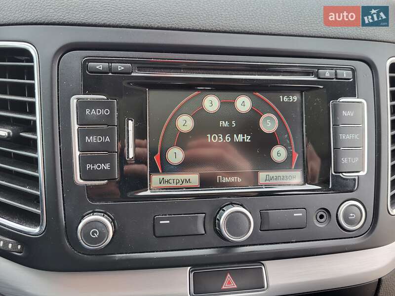 Минивэн Volkswagen Sharan 2012 в Хмельницком