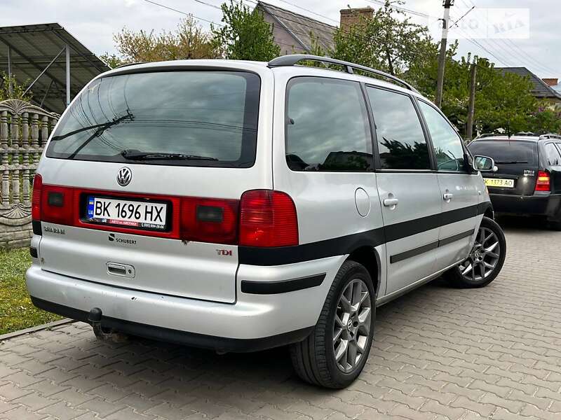 Минивэн Volkswagen Sharan 2001 в Луцке