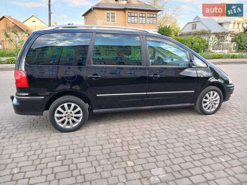 Минивэн Volkswagen Sharan 2008 в Коломые