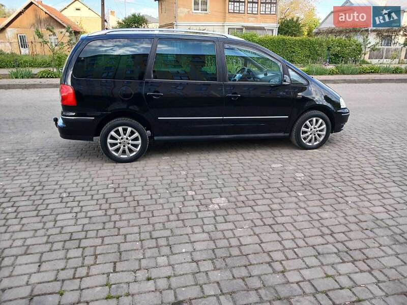 Минивэн Volkswagen Sharan 2008 в Коломые
