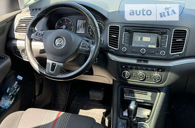 Минивэн Volkswagen Sharan 2012 в Стрые