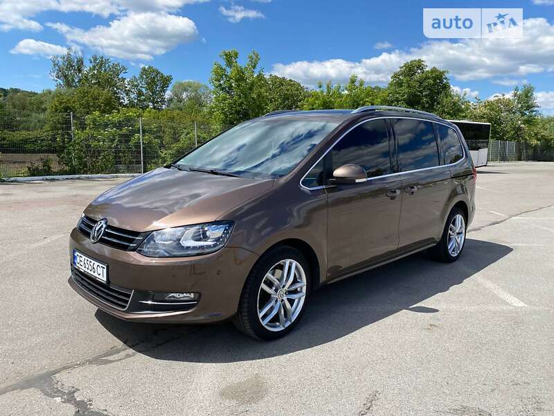 Минивэн Volkswagen Sharan 2012 в Черновцах