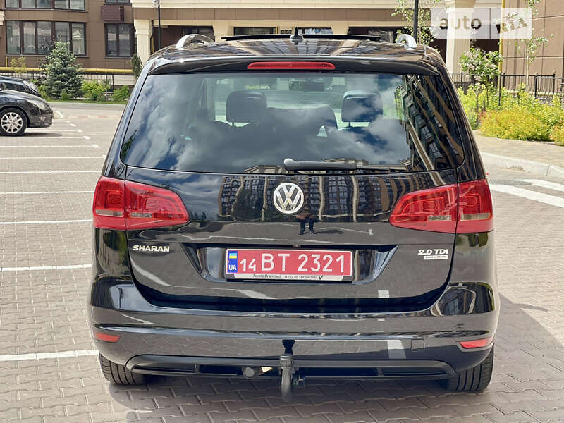 Минивэн Volkswagen Sharan 2013 в Киеве