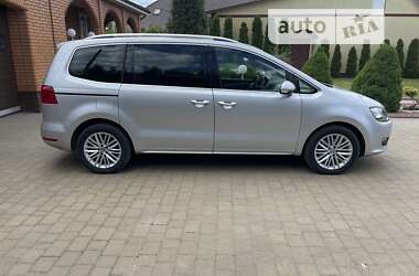 Минивэн Volkswagen Sharan 2015 в Житомире