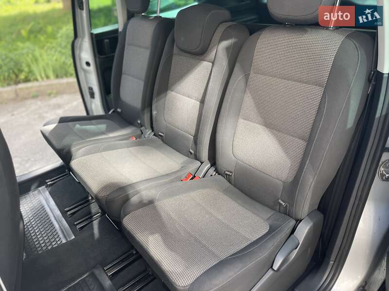 Мінівен Volkswagen Sharan 2011 в Києві