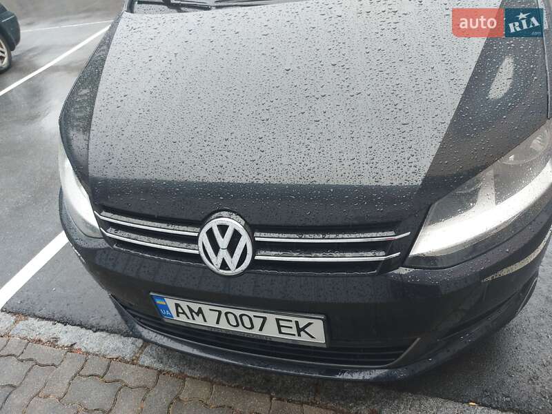 Минивэн Volkswagen Sharan 2012 в Житомире