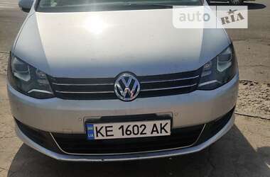 Минивэн Volkswagen Sharan 2011 в Днепре