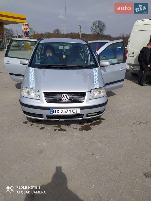Минивэн Volkswagen Sharan 2002 в Хмельницком