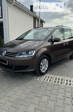 Мінівен Volkswagen Sharan 2011 в Чернівцях