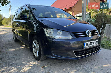 Минивэн Volkswagen Sharan 2011 в 