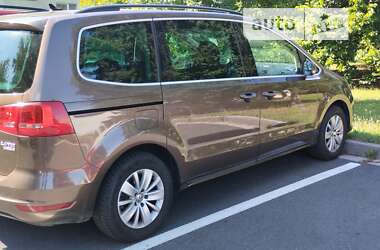 Минивэн Volkswagen Sharan 2012 в Тячеве