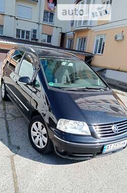 Мінівен Volkswagen Sharan 2005 в Івано-Франківську