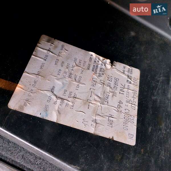 Минивэн Volkswagen Sharan 2012 в Каменском