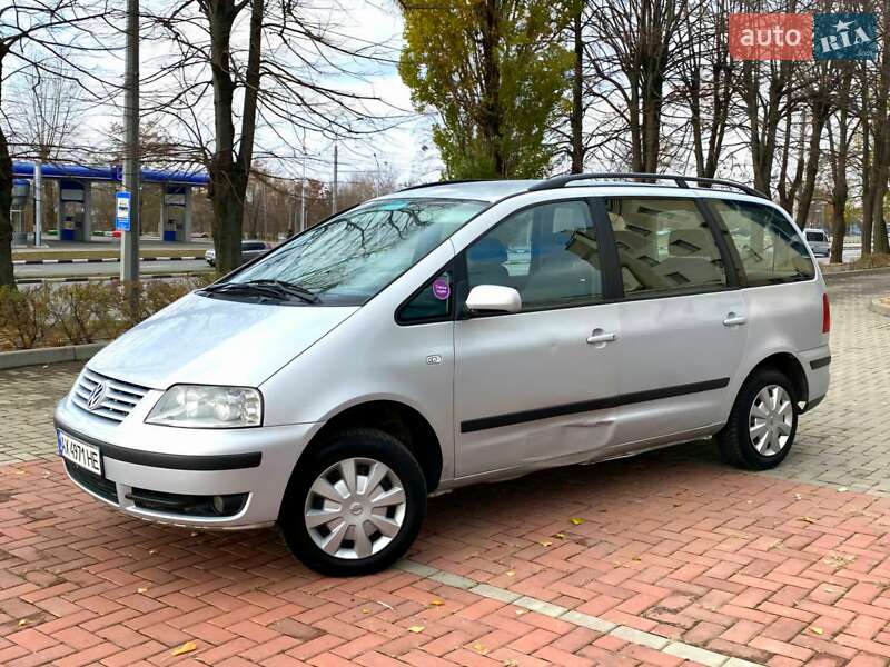 Минивэн Volkswagen Sharan 2000 в Харькове