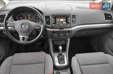 Минивэн Volkswagen Sharan 2015 в Кривом Роге