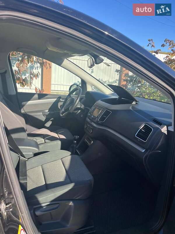 Мінівен Volkswagen Sharan 2011 в Мукачевому