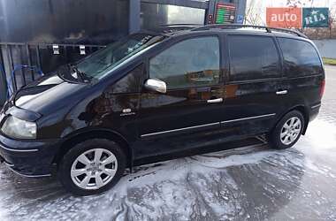 Мінівен Volkswagen Sharan 2002 в Кам'янець-Подільському