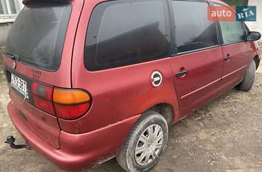 Минивэн Volkswagen Sharan 2001 в Каменке-Бугской