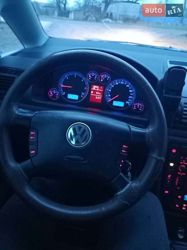 Минивэн Volkswagen Sharan 2008 в Березнеговатом