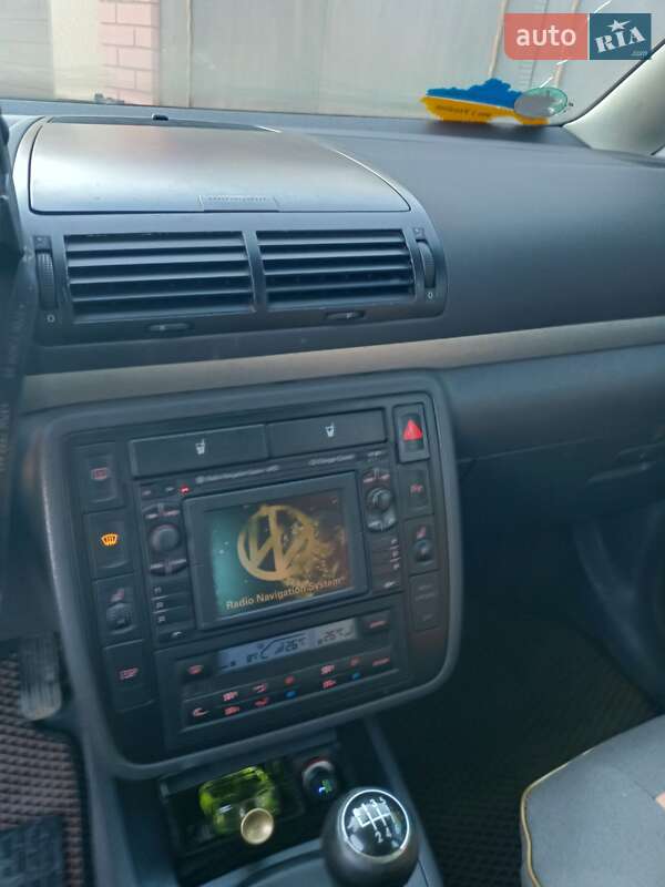 Минивэн Volkswagen Sharan 2008 в Березнеговатом