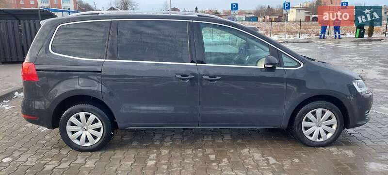 Минивэн Volkswagen Sharan 2012 в Стрые