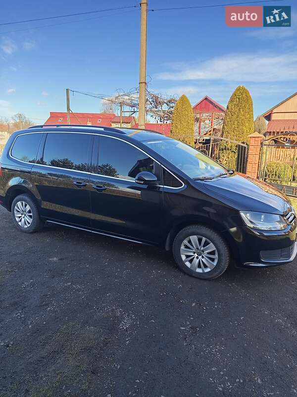 Минивэн Volkswagen Sharan 2011 в Львове