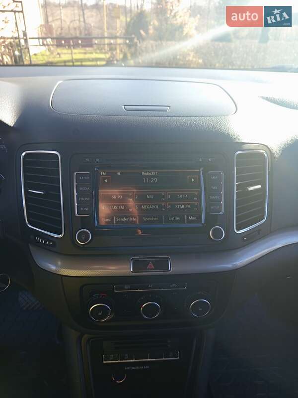 Мінівен Volkswagen Sharan 2011 в Львові