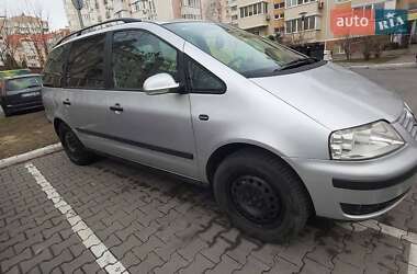 Мінівен Volkswagen Sharan 2005 в Києві