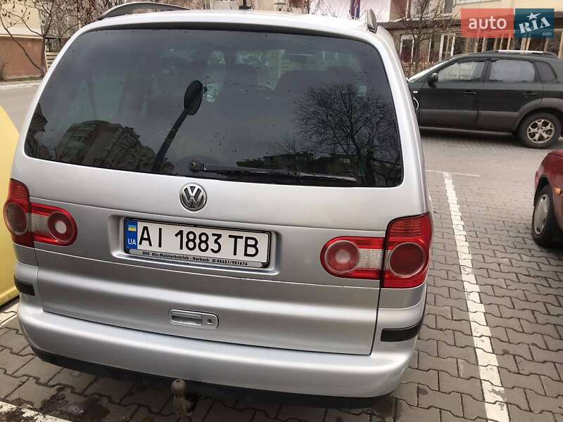 Минивэн Volkswagen Sharan 2005 в Киеве