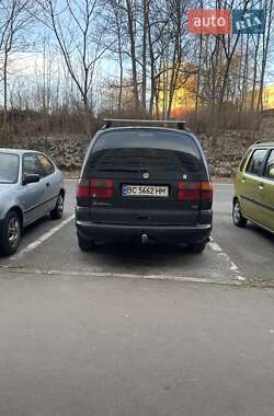 Минивэн Volkswagen Sharan 1996 в Добромиле