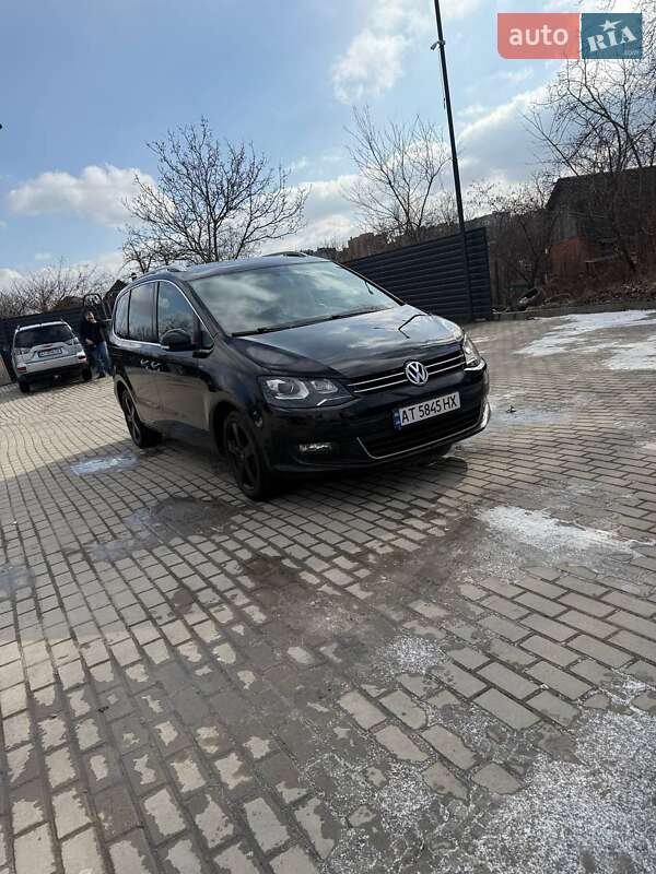 Минивэн Volkswagen Sharan 2013 в Ивано-Франковске