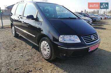 Минивэн Volkswagen Sharan 2010 в Луцке