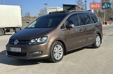 Минивэн Volkswagen Sharan 2011 в Хмельницком