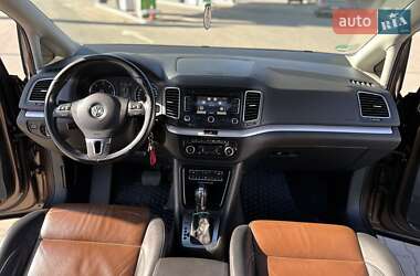 Минивэн Volkswagen Sharan 2011 в Хмельницком