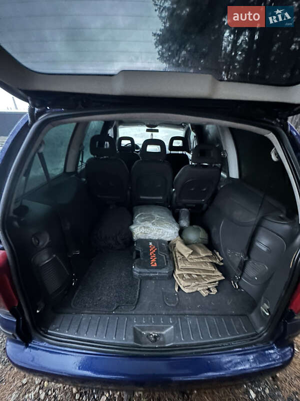 Минивэн Volkswagen Sharan 2002 в Петропавловке фото 9 Минивэн Volkswagen Sharan 2002 в Петропавловке