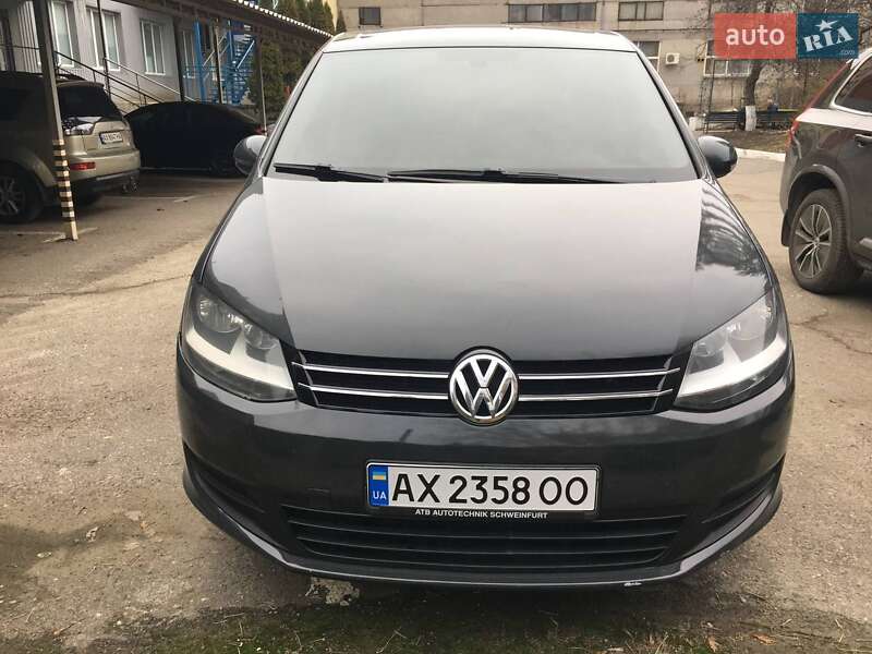 Мінівен Volkswagen Sharan 2010 в Харкові