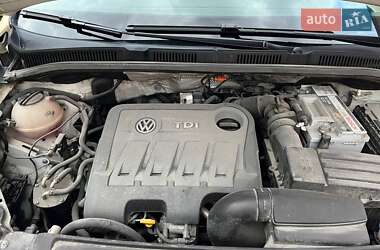 Мінівен Volkswagen Sharan 2014 в 