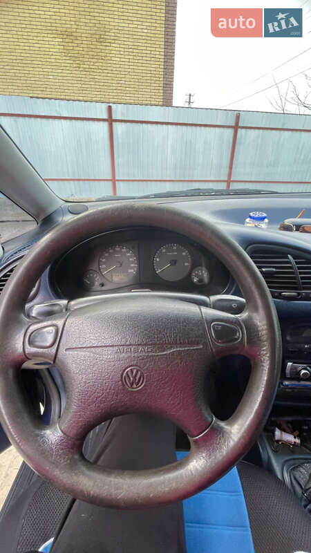 Мінівен Volkswagen Sharan 1998 в Глухові