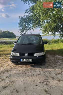 Минивэн Volkswagen Sharan 1996 в 