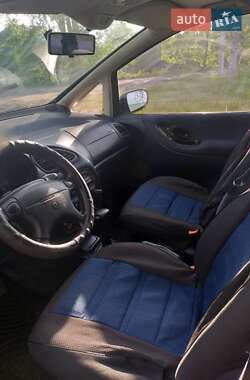 Минивэн Volkswagen Sharan 1996 в 