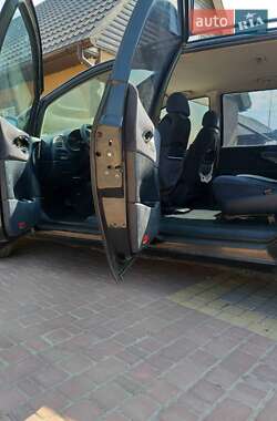 Минивэн Volkswagen Sharan 1996 в 